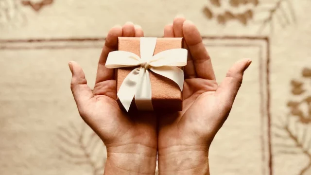 Gift giving image