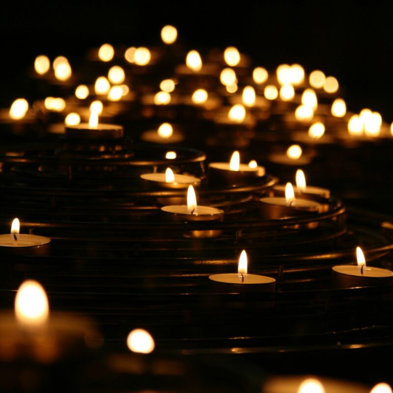 tea light candles in the dark