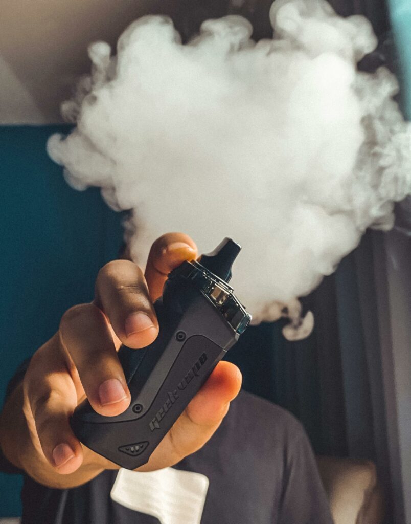 vaping effects on teeth UK